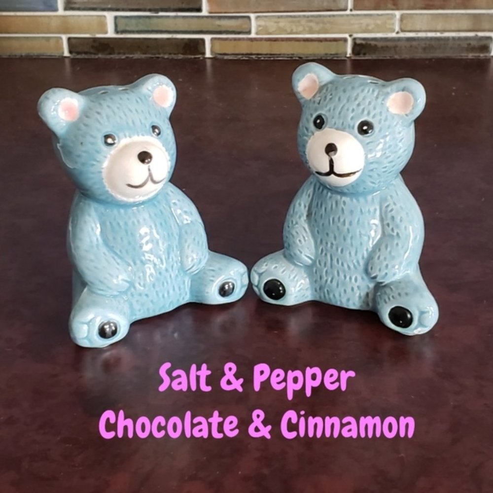 Vintage Blue Teddy Bear Salt & Pepper Shaker Set